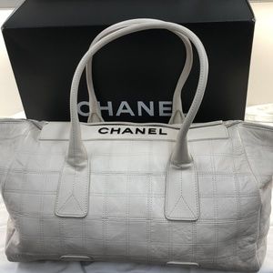 VINTAGE CHANEL White Cream Calfskin Travel Bag